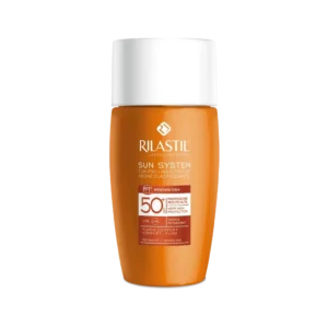 فلوئید ضد آفتاب رنگی ریلاستیل SPF50 برای محافظت از پوست